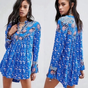 Free People Blue Wildflower Fields Floral Henley Peasant Top Women's XS Flawed